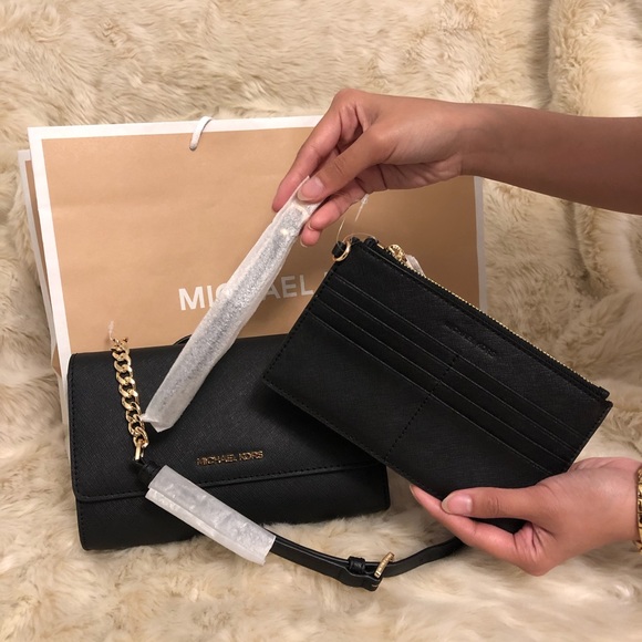 Michael Kors 3-in-1 Crossbody with Removable Pouch - Picture 8 of 10